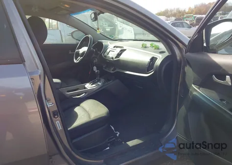 2014 Kia Sportage Lx z USA, uszkodzony, nr VIN KNDPB3AC1E7593384